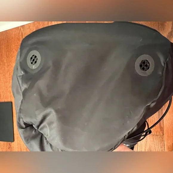 Lululemon Run From Work Backpack Black. - Picture 7 of 12